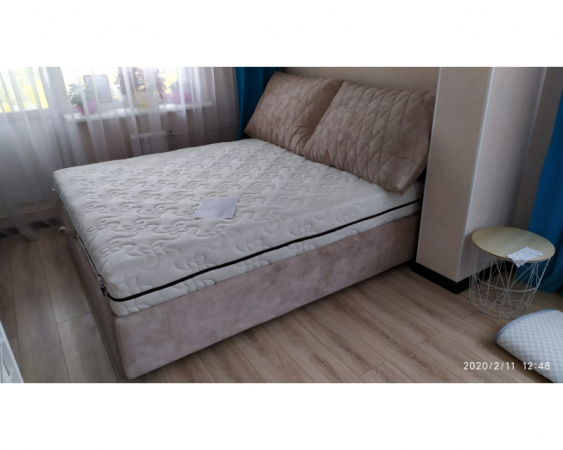 Кровать Nuvola "Celeste" с подушками